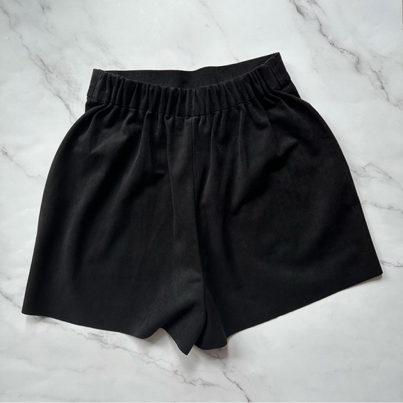 Aritzia Wilfred Black Boissier High Waisted Shorts - Picture 3 of 16